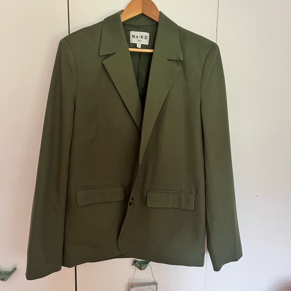 Green Oversized Blazer with Notched Lapels